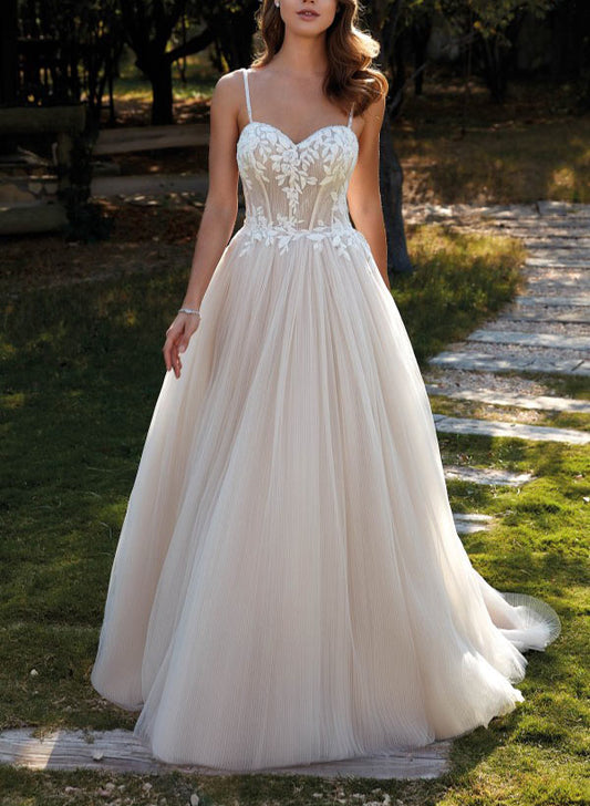 Sweetheart Sleeveless Tulle Wedding Dress with Appliques Lace