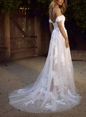 Off-The-Shoulder Tulle Lace Wedding Dress With Appliques Lace