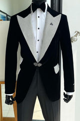 Stylish Black Peaked Lapel Velvet Prom Suit