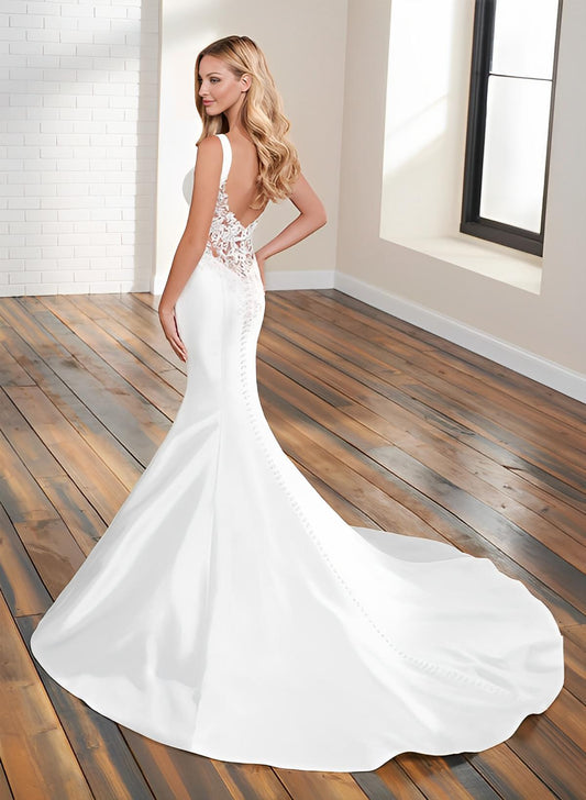 Elastic Satin Mermaid Wedding Dresses With Lace Sleeveless Court Train Square Neckline