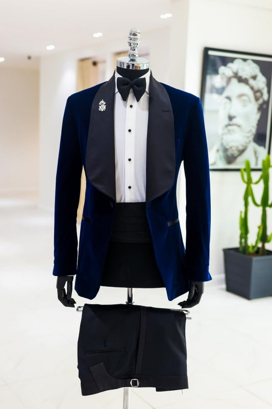 Stylish Navy Blue Shawl Lapel 2-Piece Velvet Wedding Suit