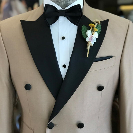 Chic Khaki Peaked Lapel Double Breasted Prom Suit