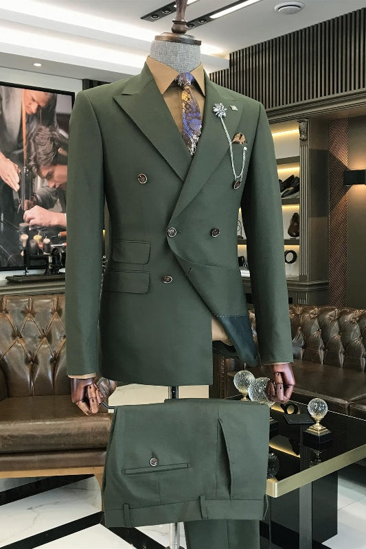 Fancy Dark Green Peaked Lapel Double Breasted Prom Suit