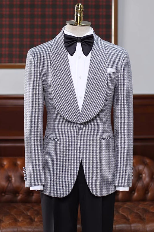 Stylish Black Plaid Shawl Lapel Wedding Suit for Men