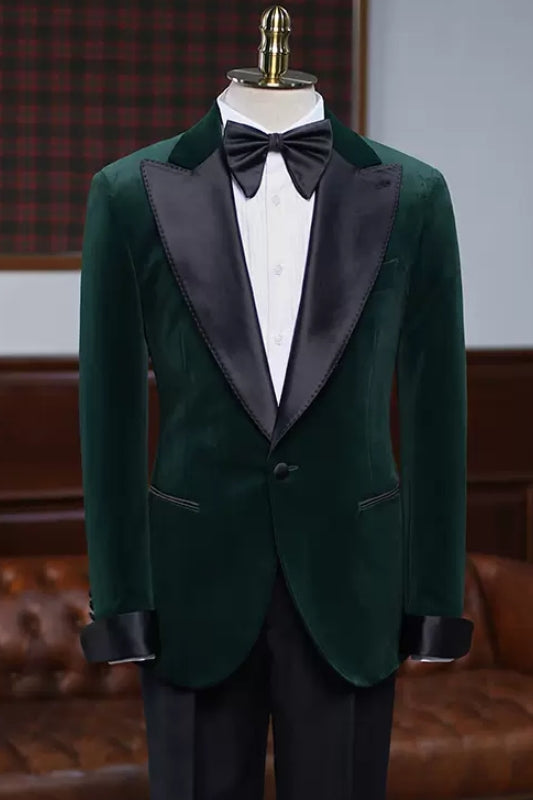 Dark Green Peaked Lapel Velvet Prom Suit