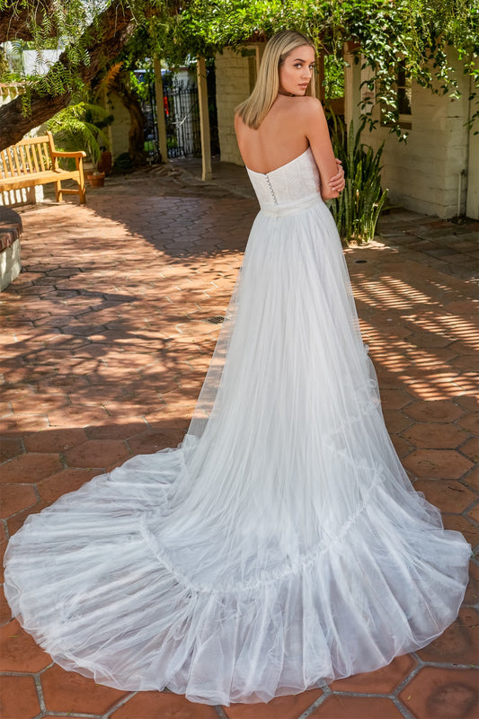 Sweetheart Sleeveless Sweep Train Tulle Wedding Dresses