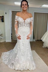 Charming Tulle Mermaid Off-the-Shoulder White Wedding Dress with Appliques