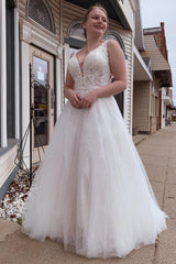 Sparkly A-Line Tulle White Sequins Long Plus Size Wedding Dress with Appliques