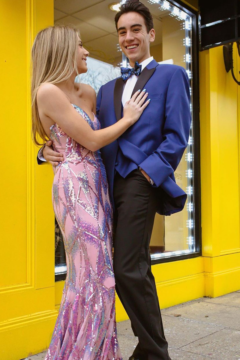 Stylish Blue Patchwork Peak Lapel 3-Piece Prom Homecoming Suit