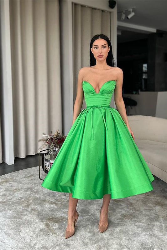 Green Sweetheart A-Line Short Evening Dress with Pockets