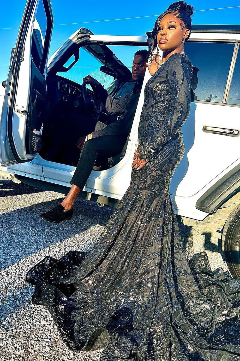 Timeless Black Jacquard Shawl Lapel 2-Piece Prom Homecoming Suit