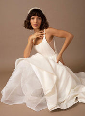 A-Line Square Neckline Sleeveless Satin Court Train Beach Wedding Dresses With Pleated Pockets