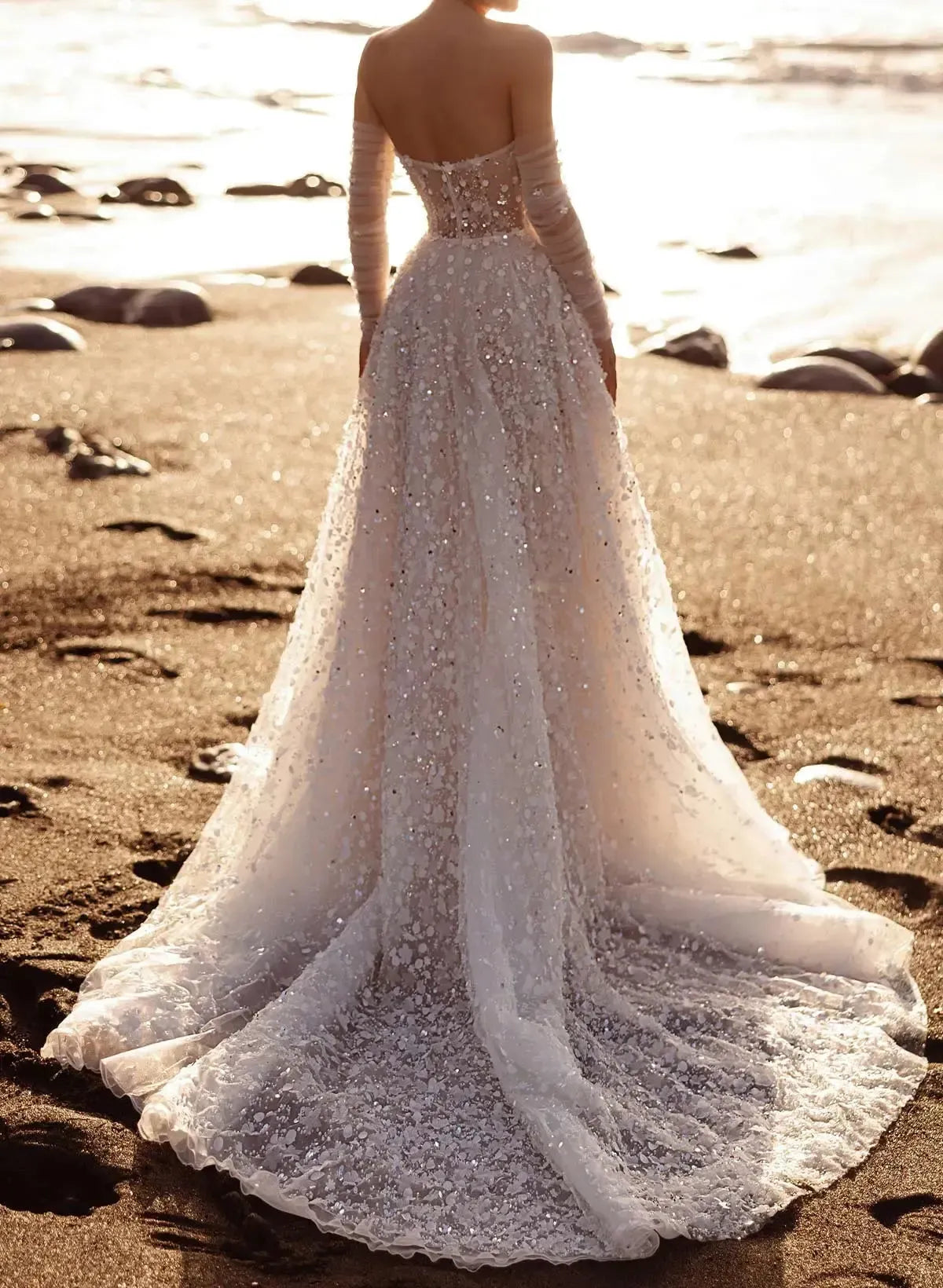 A Line Sweetheart Detachable Sleeves Court Train Lace Wedding Dress with Appliques and High Slit