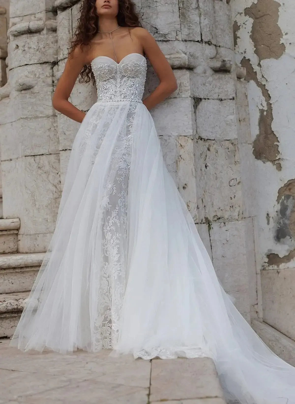 A Line Sweetheart Sleeveless Chapel Train Lace Tulle Wedding Dress with Beading and Flowers