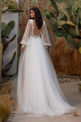 A-Line V-neck Long Sleeves Sweep Train Tulle Beach Wedding Dresses With Lace