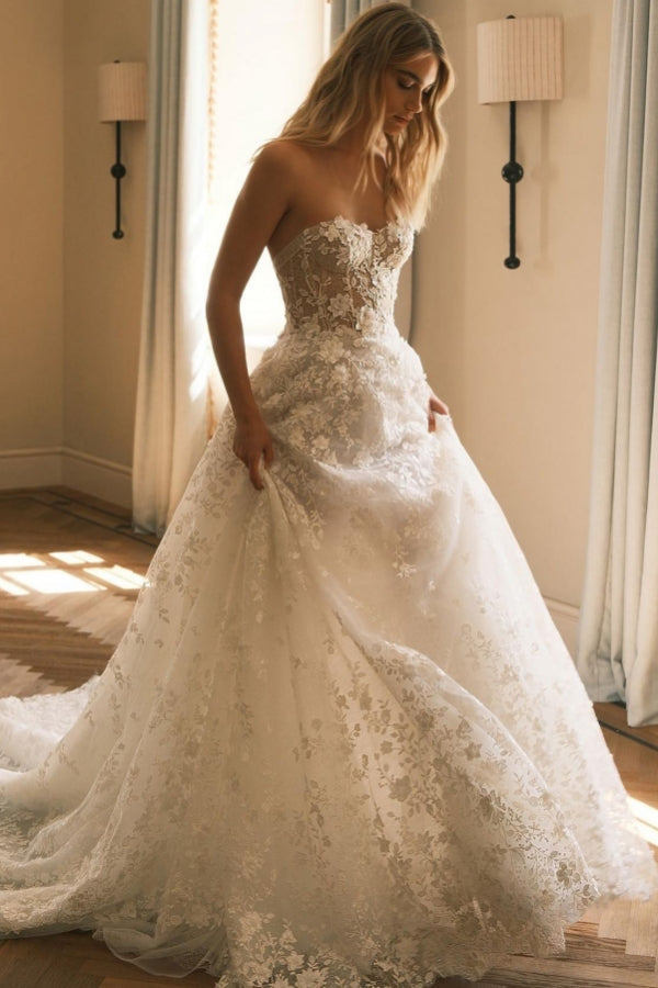 A Line Wedding Dress Lace Sweetheart Strapless Bridal Gown