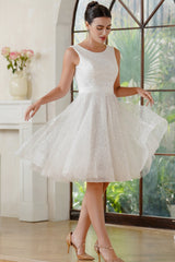 Ivory Tulle Scoop Neck A-Line Sleeveless Graduation Dress