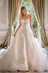 Dreamyannie A Line Wedding Dress Sweetheart Floor Length Bridal Gown with Lace Appliques