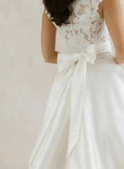Ball Gown High Neck Sleeveless Chapel Train Lace Wedding Dress with Bow and Pockets