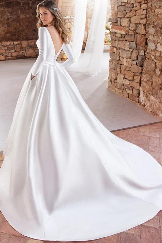 Ball-Gown Long Sleeves Wedding Dresses With Satin Open Back