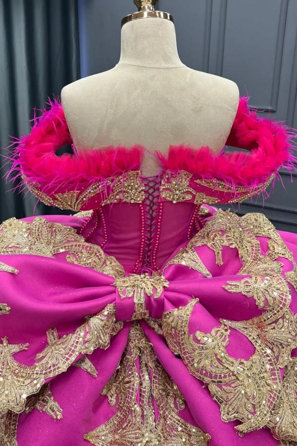 Ball Gown Off Shoulder Sleeveless Beaded Feather Gold Appliques Fuchsia Satin Quinceanera Dress Evening Party Gown For Sweet 16