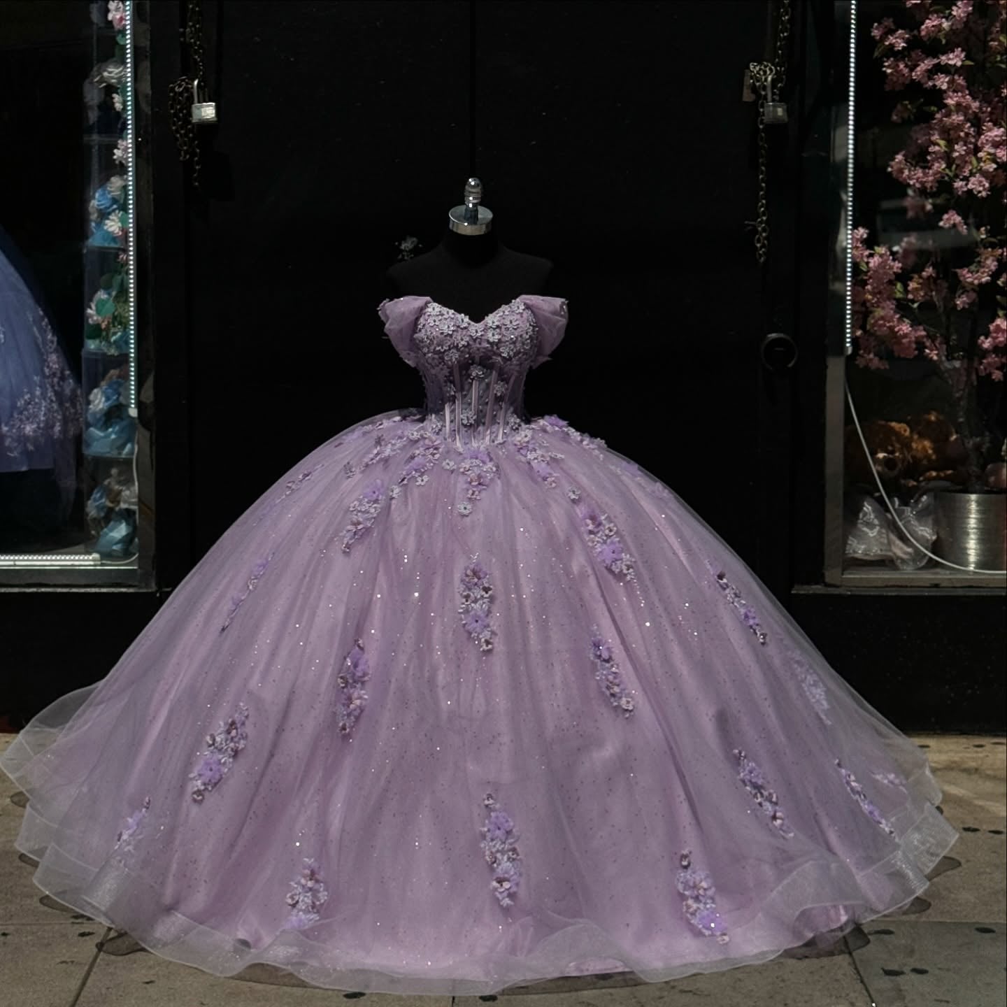 Ball Gown Off Shoulder Sleeveless Pleated 3D Flowers Appliques Sparkly Lilac Tulle Quinceanera Dress Birthday Party Dress Evening Formal Gown For Sweet 16
