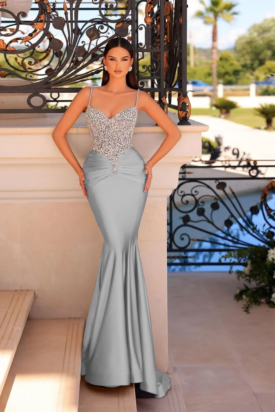 Black Mermaid Prom Dress Sleeveless Spaghetti Straps Beaded Evening Dress