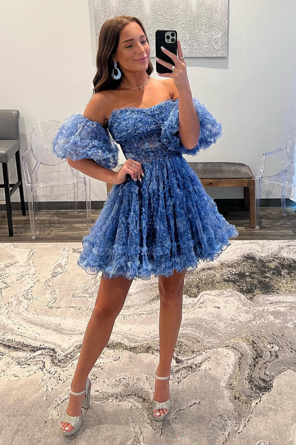 Blue Printed Homecoming Dress Detachable Sleeves Ruffled Short Cocktail Dress