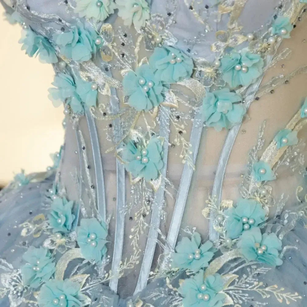 Blue Scoop Neck Quinceanera Dress Spaghetti Straps 3D Floral Appliques Ball Gown Romantic Prom Dress
