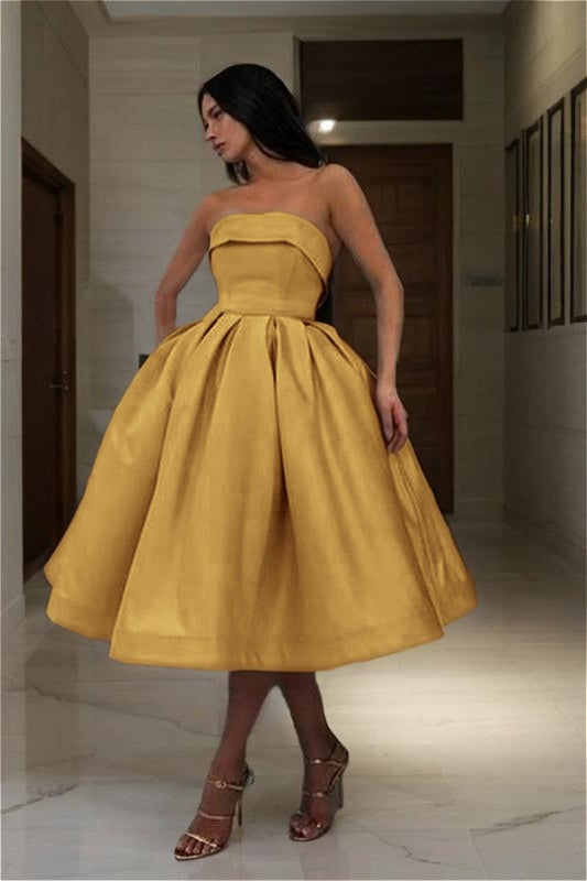 Blue Strapless Graduation Dress Sleeveless A Line Short Cocktail Dress With Pleated