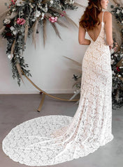 Boho Lace Open Back Mermaid Beach Wedding Dresses With Court Train
