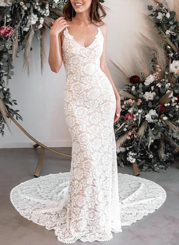 Boho Lace Open Back Mermaid Beach Wedding Dresses With Court Train