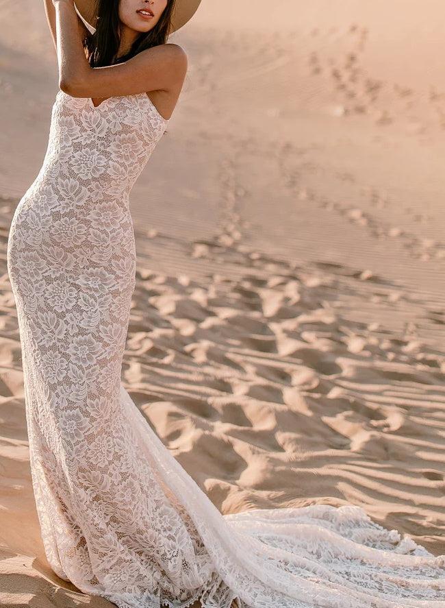 Boho Lace Open Back Mermaid Beach Wedding Dresses With Court Train