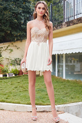 Ivory Chiffon Graduation Dress A Line Sweetheart Short Prom Dress with Appliques