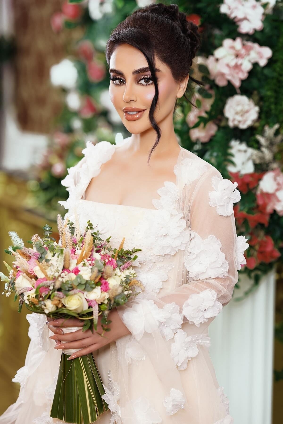 Champagne Beach Wedding Dress A Line Square Beaded Illusion Sleeves Sequined Tulle Bridal Gown With 3D Flowers