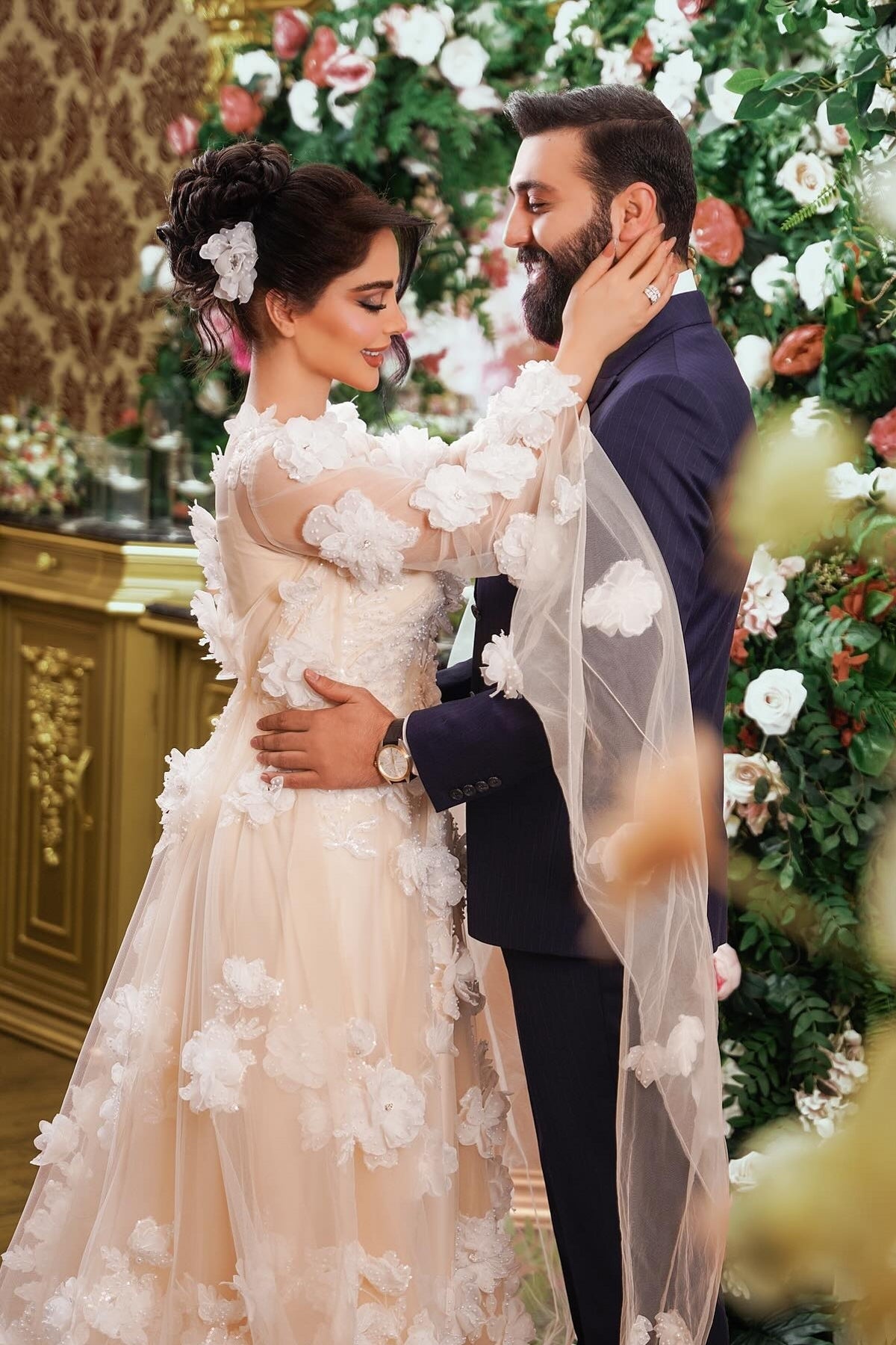 Champagne Wedding Dress A Line Square Beaded Illusion Sleeves Sequined Long Tulle Bridal Gown With 3D Flowers