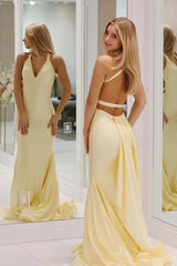 Charming Mermaid Deep V Neck Yellow Long Prom Dress With Backless Formal Evening Gown