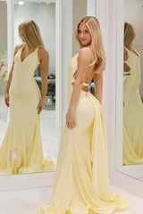 Charming Mermaid Deep V Neck Yellow Long Prom Dress With Backless Formal Evening Gown
