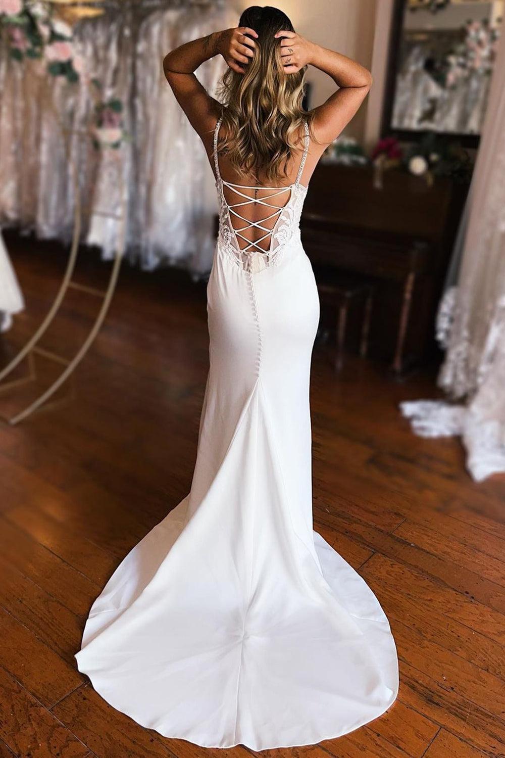Classic White Lace-Up Back Beach Wedding Dress with Slit
