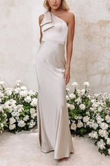 Ivory One Shoulder Sheath/Column Birdesmaid Dress with Bowknot