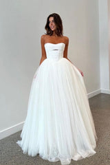 Ivory Strapless Wedding Dress Ball Gown Corset Tulle Bridal Dress with Sweep Train