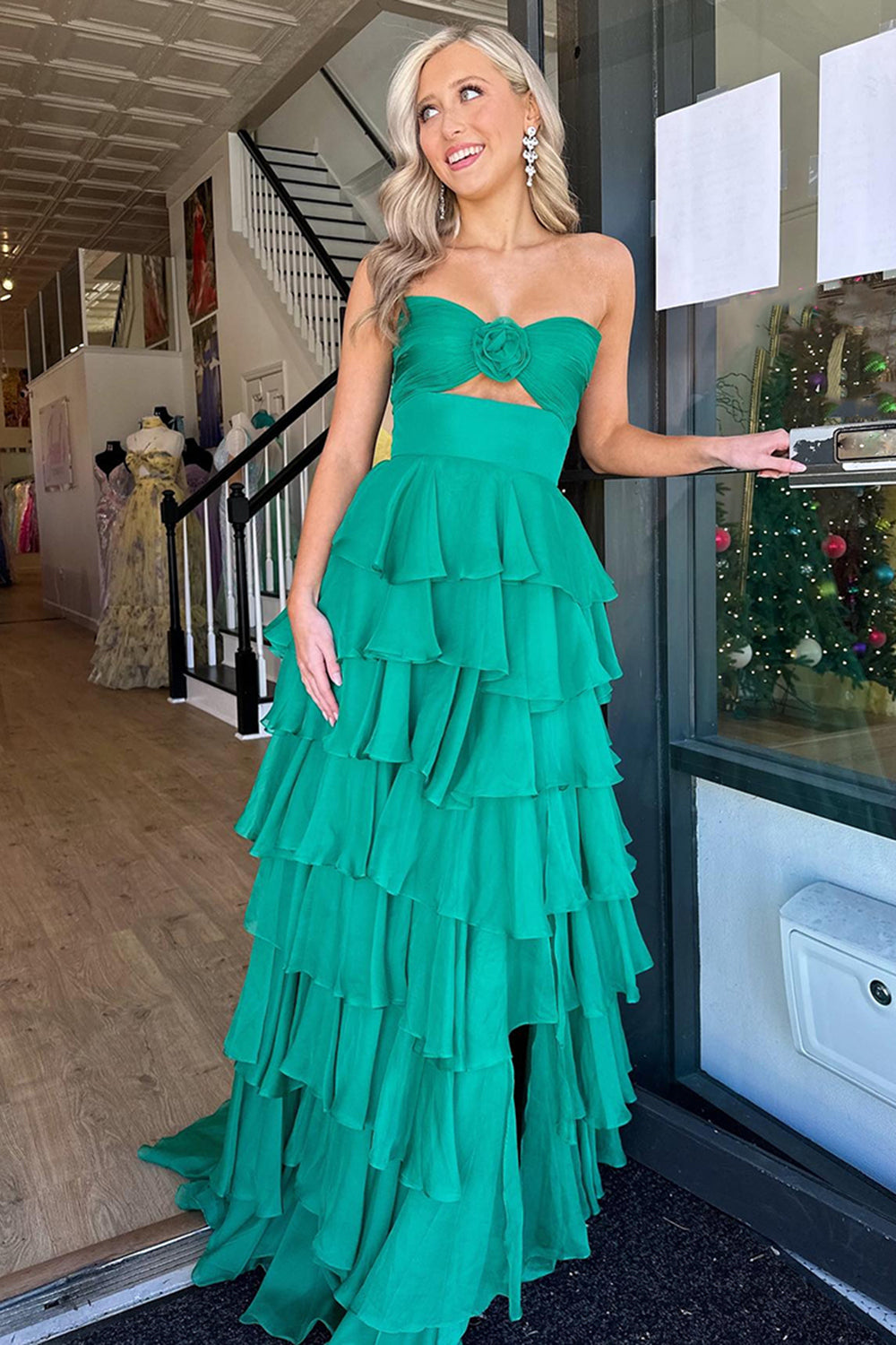 Dreamyannie Black Prom Dress White Prom Dress Sweetheart Ruffled Long Formal Dress With Slit