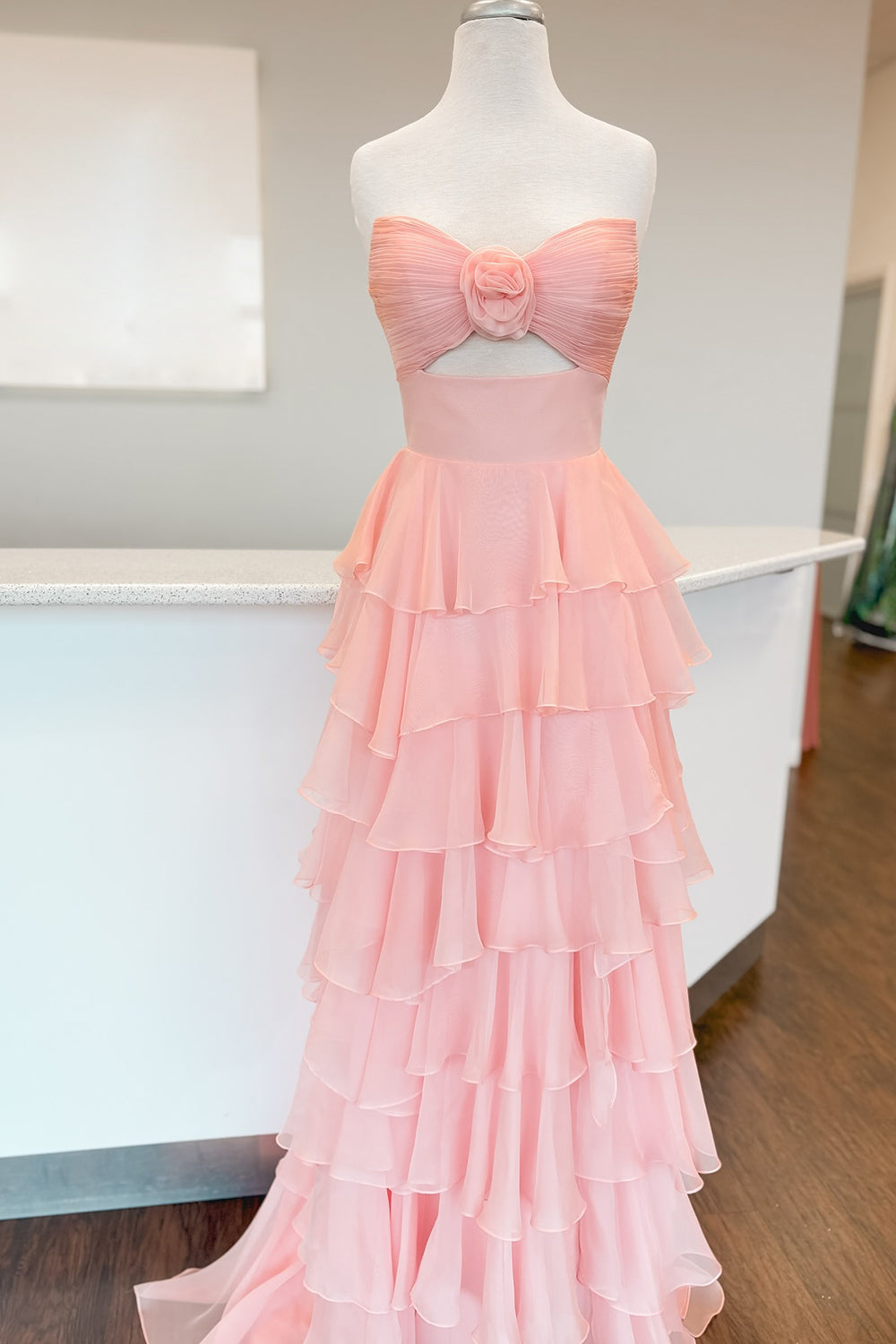 Dreamyannie Black Prom Dress White Prom Dress Sweetheart Ruffled Long Formal Dress With Slit