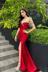 Dreamyannie Column Satin Sweetheart Sleeveless Red Prom Dress Evening Dress With Rhinestone Slit
