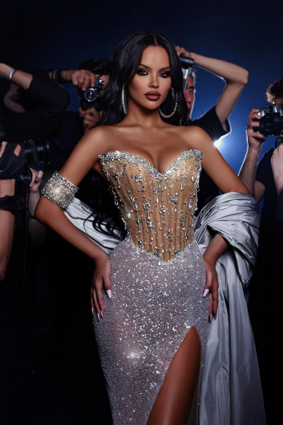 Dreamyannie Column Sweetheart Sleeveless Sequined Slit Tulle Formal Dress With Rhinestones