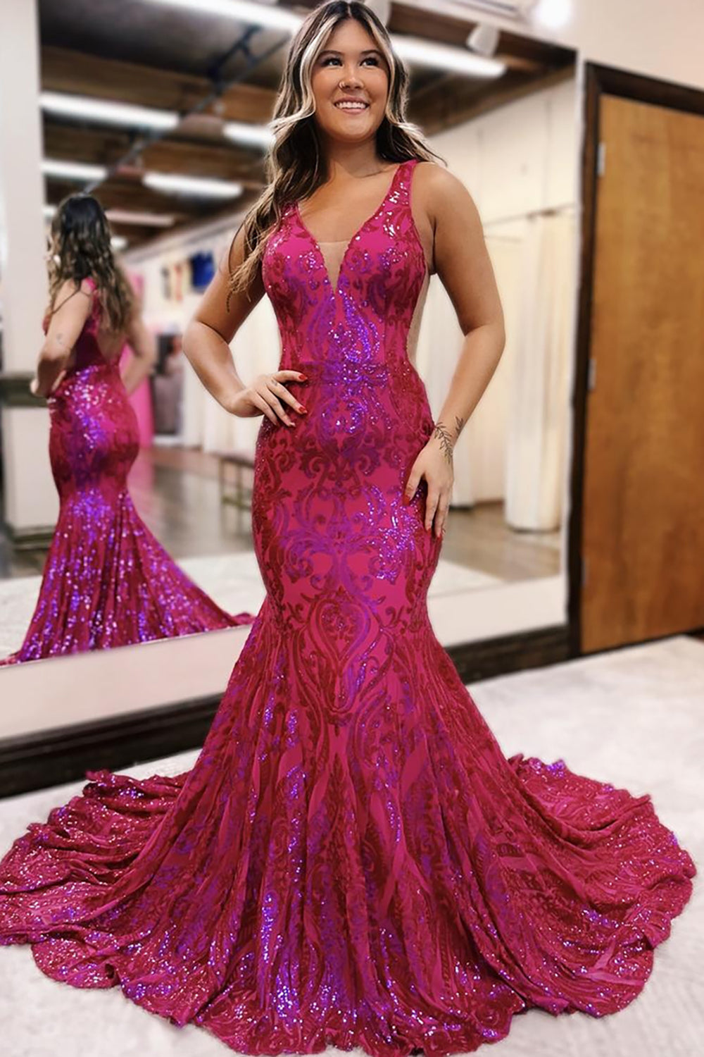 Dreamyannie Mermaid Fuchsia Prom Dress V-Neck Long Evening Dress