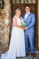 Dreamyannie Plus Size Beach Wedding Dress V Neck Chiffon Sleeveless A Line Bridal Gown