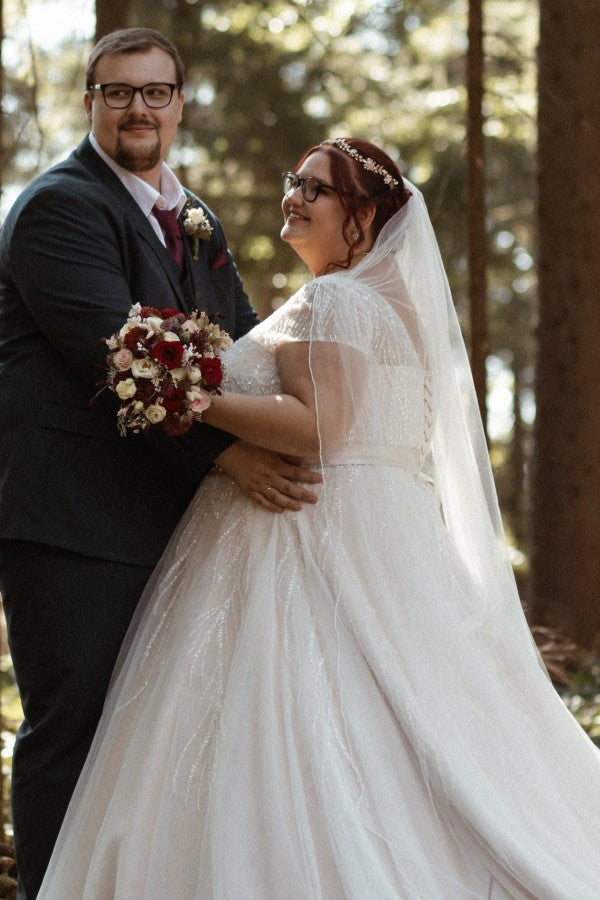 Dreamyannie Plus Size Wedding Dress V Neck Sparkly Cap Sleeve A Line Bridal Gown