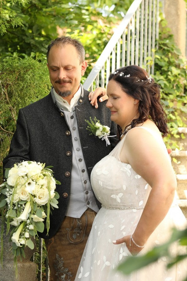 Dreamyannie Plus Size Wedding Dresses V Neck A Line Tulle Lace Bridal Gowns