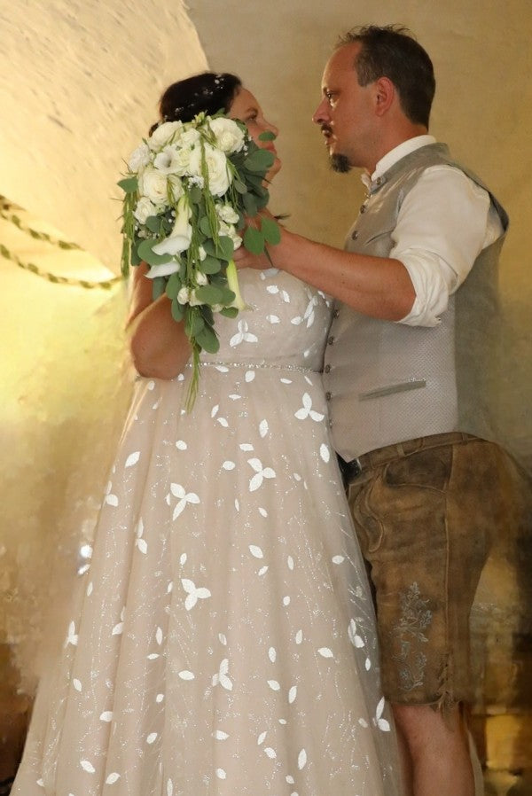 Dreamyannie Plus Size Wedding Dresses V Neck A Line Tulle Lace Bridal Gowns